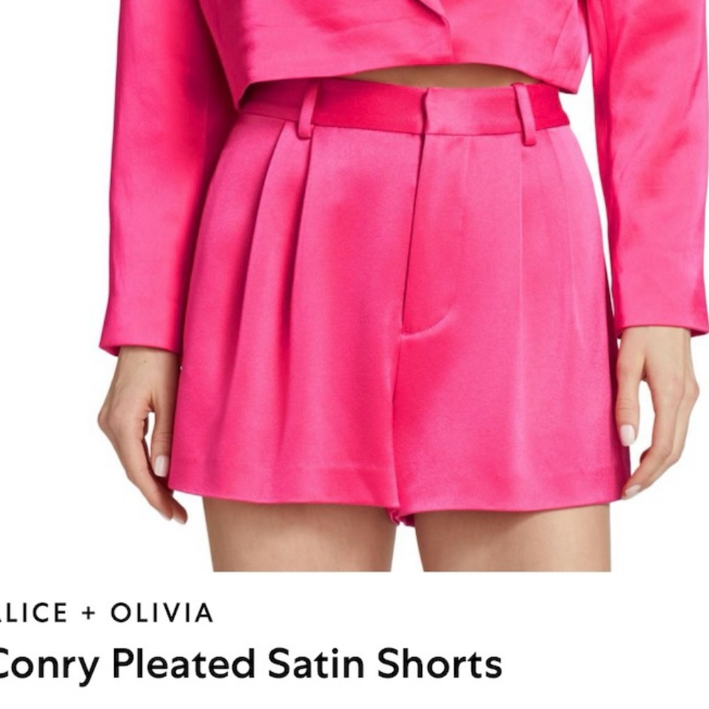 Alice + Olivia Conry Shorts Size 4 in Candy NWT